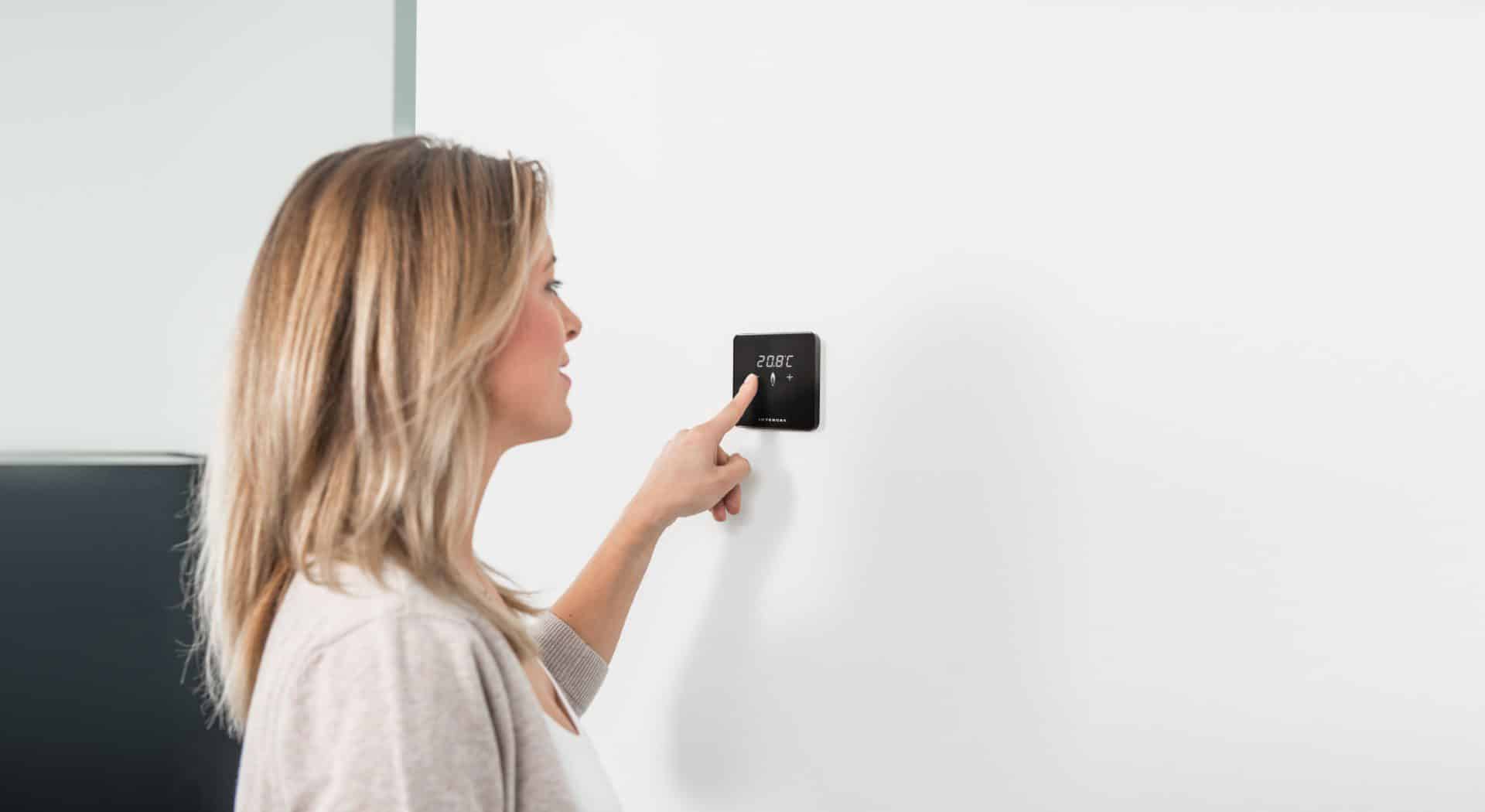 comfort-touch-thermostat-living-2